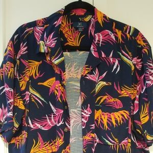 Mens colorful Hawaiian style shirt